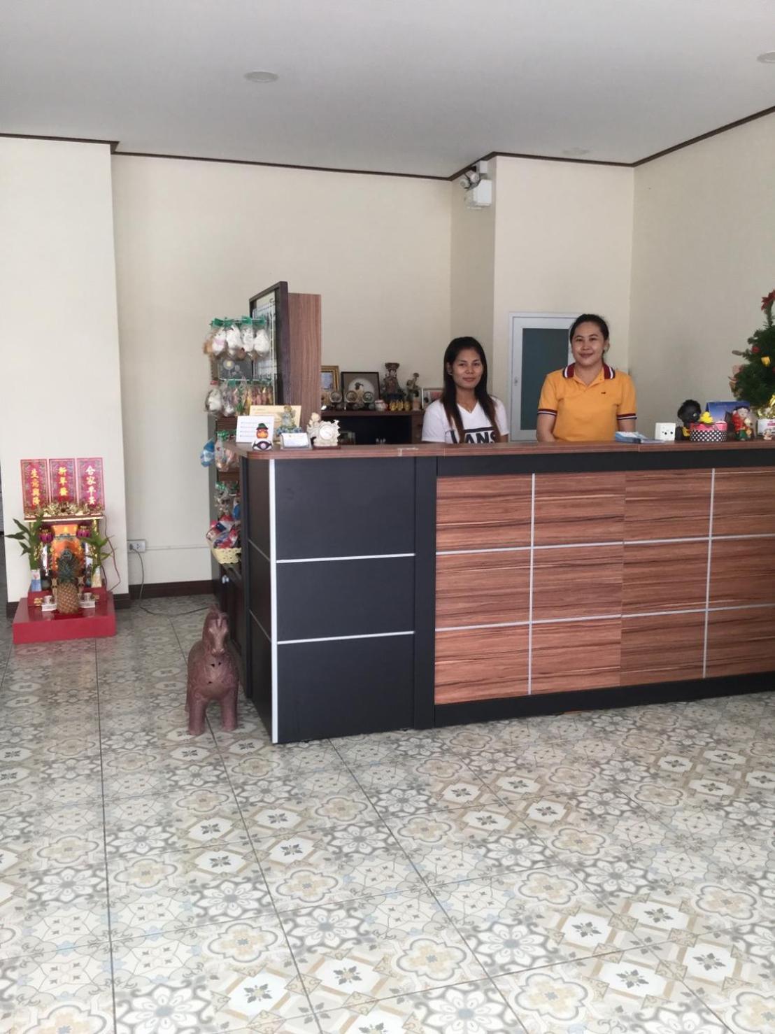 The Duck Hotel Phuket Bagian luar foto