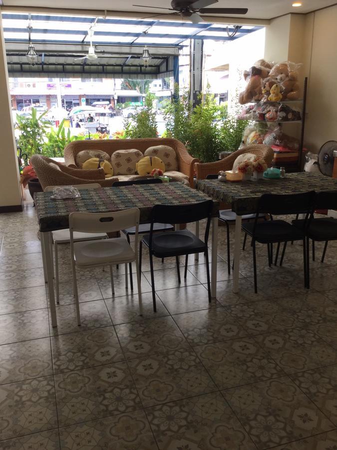 The Duck Hotel Phuket Bagian luar foto