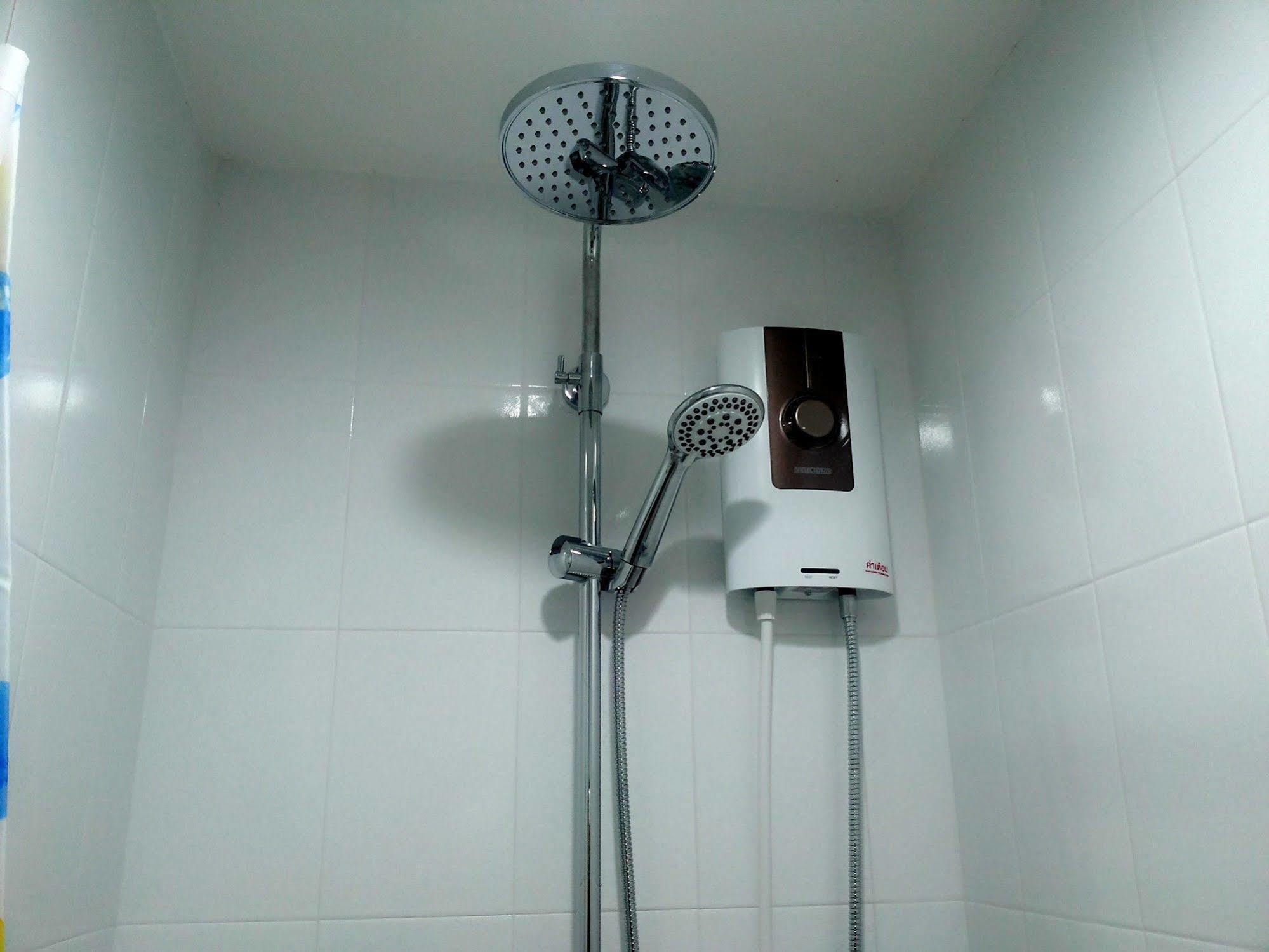 The Duck Hotel Phuket Bagian luar foto